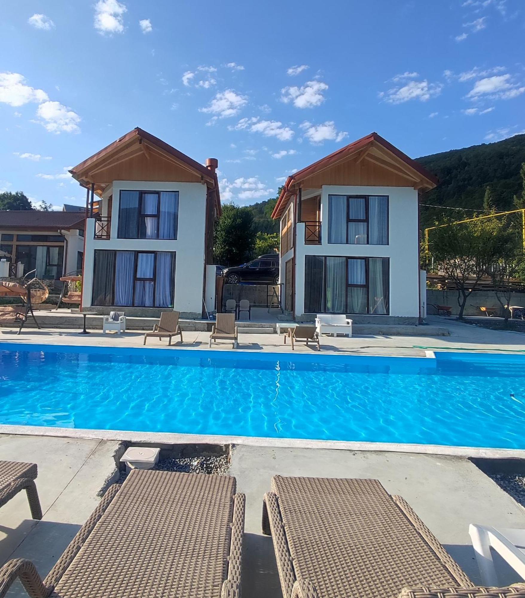 Hotel Belvedere Ambrolauri Exterior foto